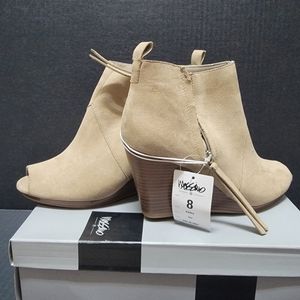 NIB-Mossimo Peep Toe Booties